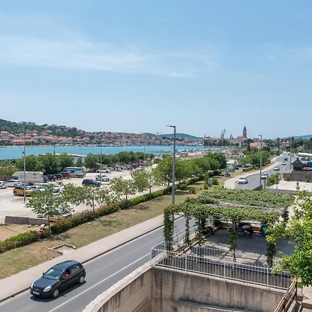 A 2 - Seafront With Balcony 1 Min To * Trogir