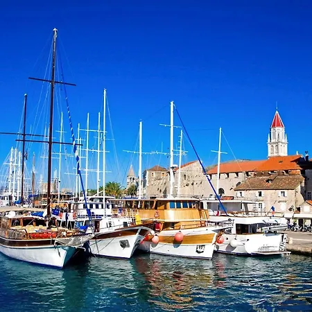 A2 - Seafront With Balcony 1 Min To Apartamento