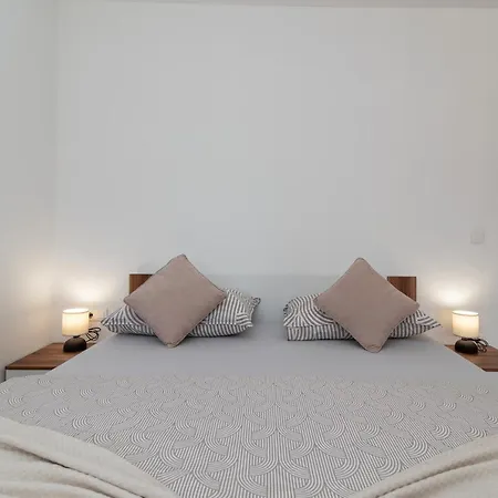 A2 - Seafront With Balcony 1 Min To Apartamento *