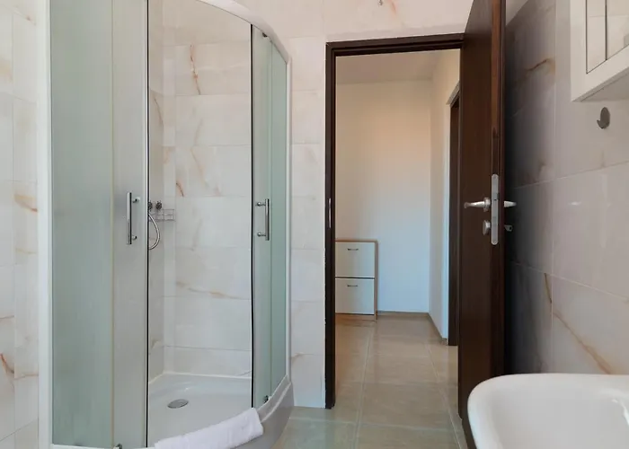 Apartamento A2 - Seafront With Balcony 1 Min To *